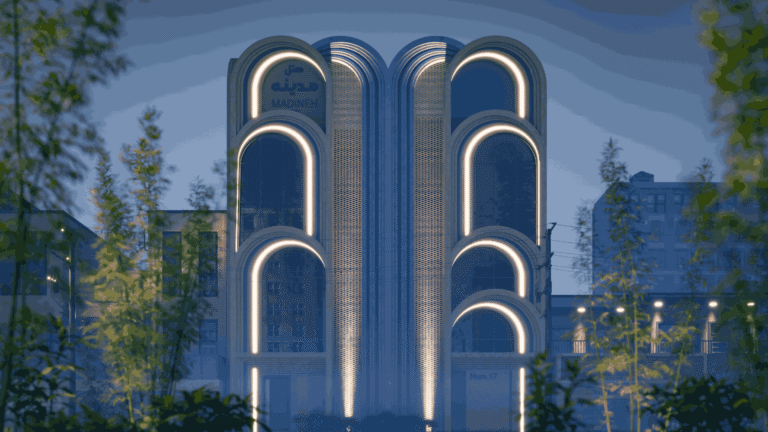Qom2.n c_11zon
